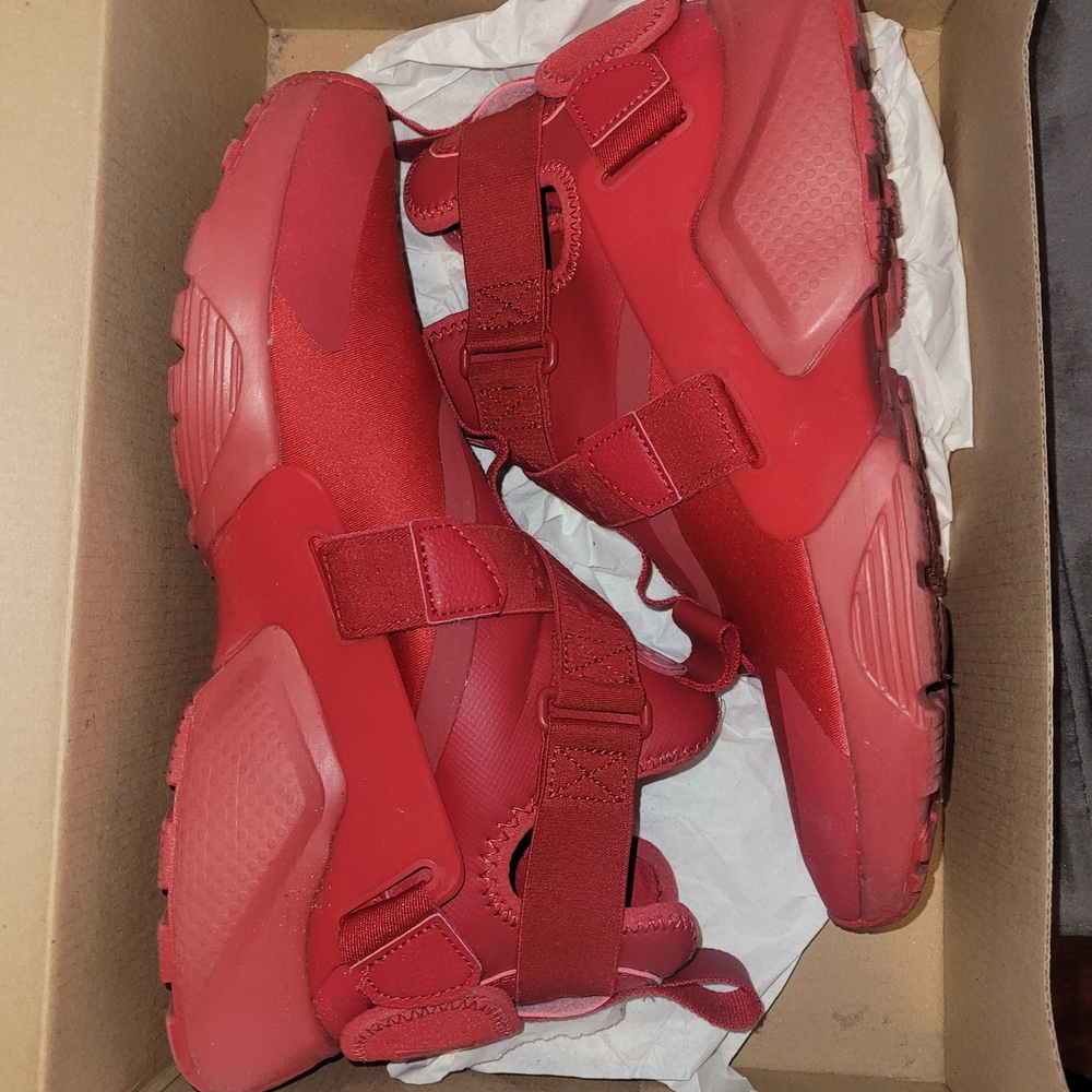 Nike Kids Red Huarache  Sneakers